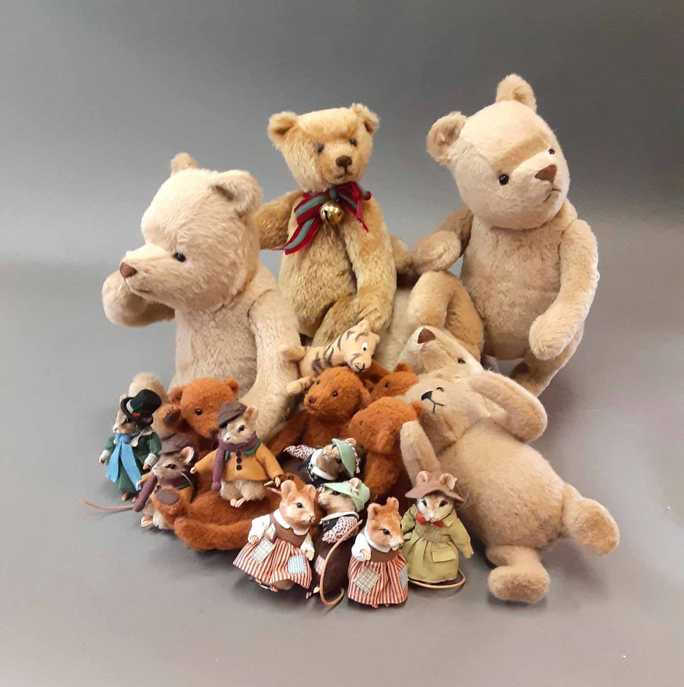 R.John.Wright Rジョンライト　　ティガー R. John Wright Dolls