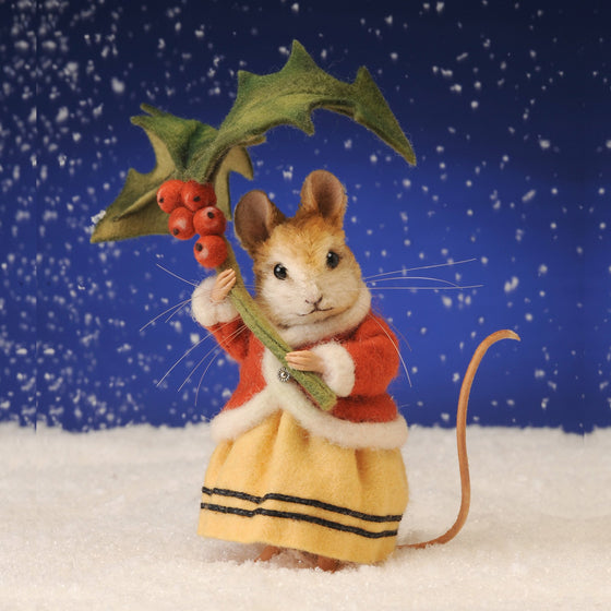 Annamarie Christmas mouse doll