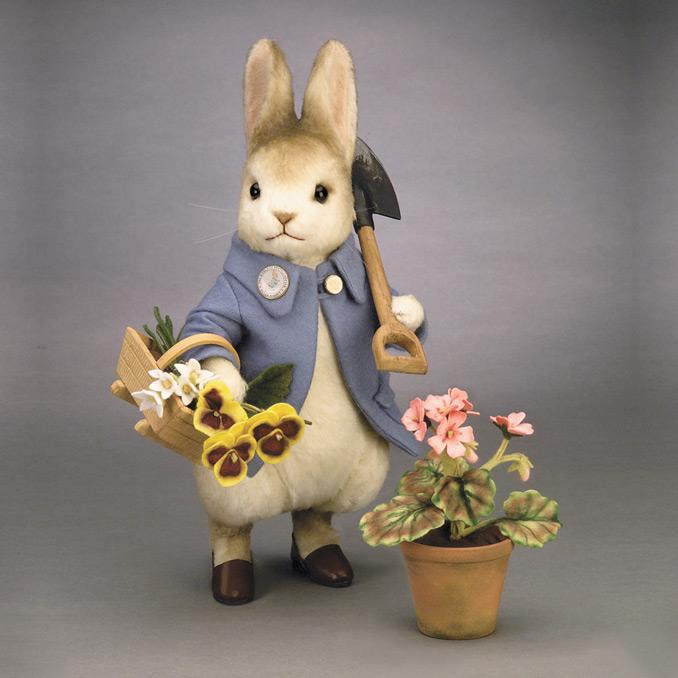 Peter Rabbit™™ - Centennial Edition | R. John Wright Dolls