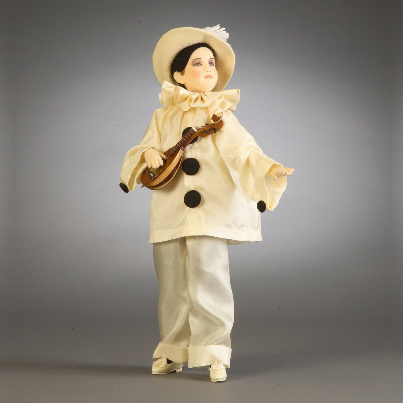 Pierrot | R. John Wright Dolls