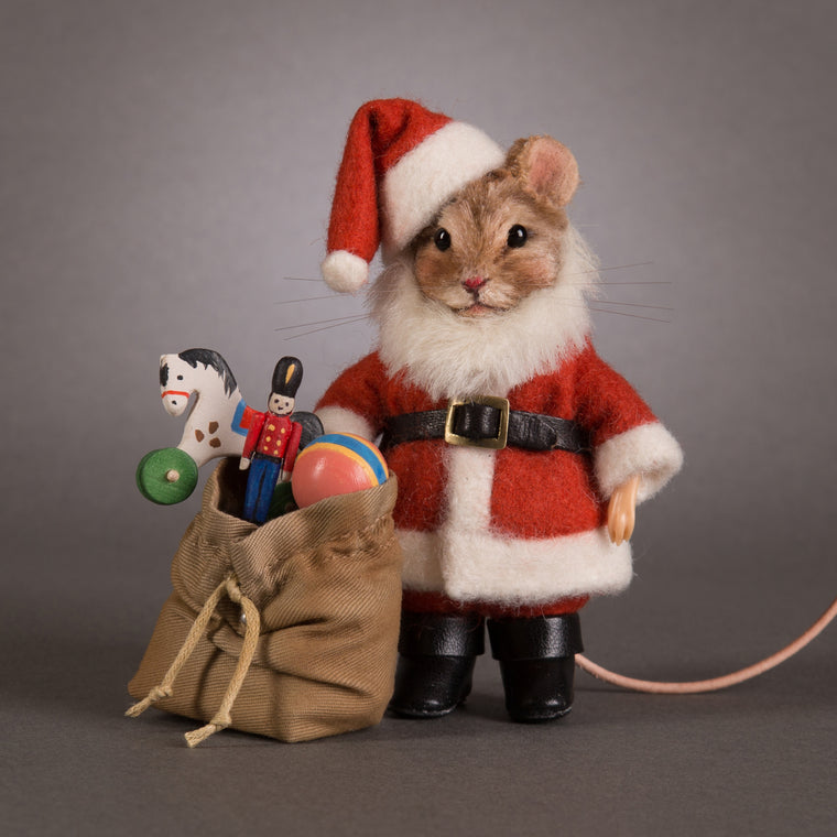 Santa Claus Mouse - No Toys